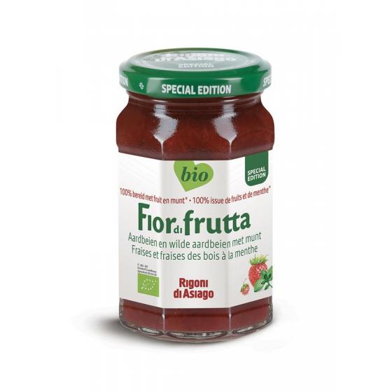 Aardbeien en wilde aardbeien met munt jam bio