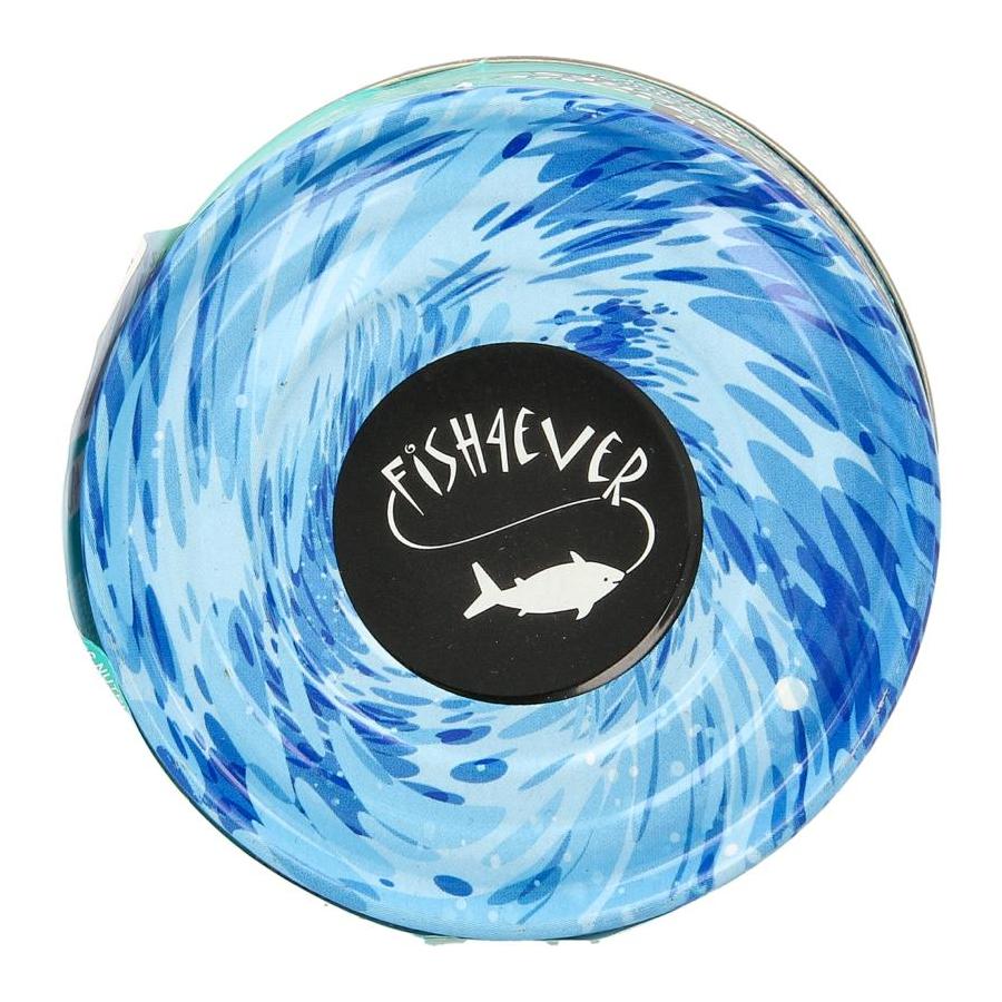 Tonijnstukken in water