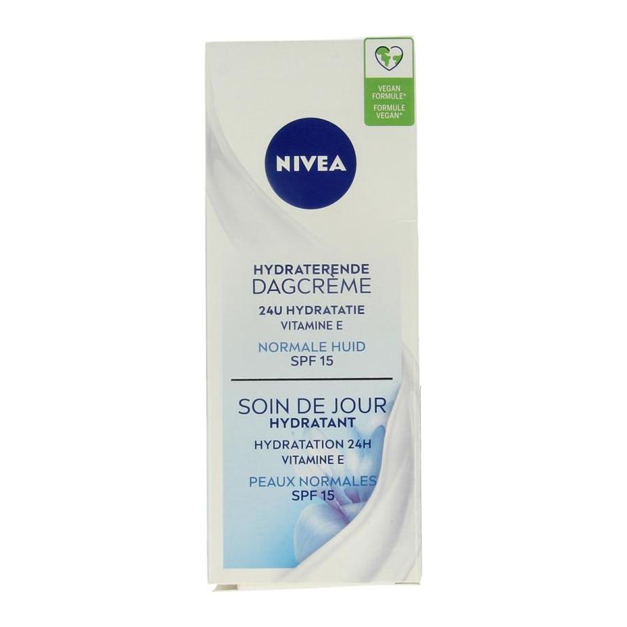 Essentials hydraterende dagcreme norm/gem SPF15