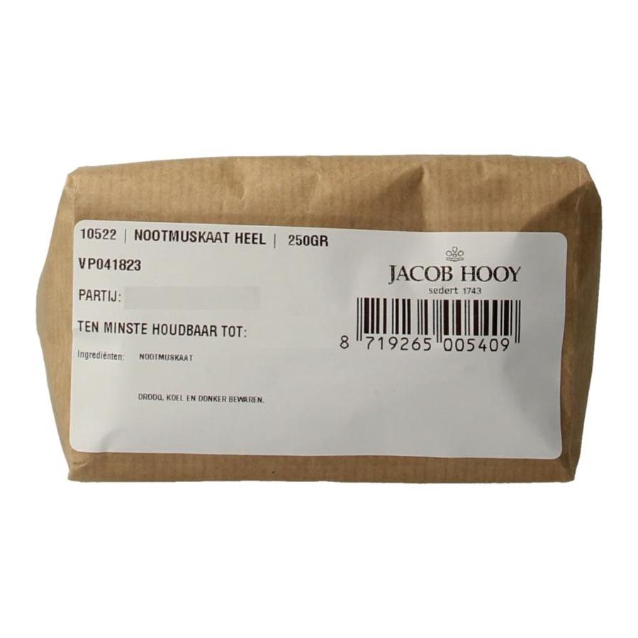 Nootmuskaat heel